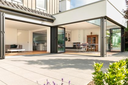 Véranda dans le Calvados : comment transformer votre maison avec une extension vitrée ?